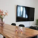 Troya Apartment *